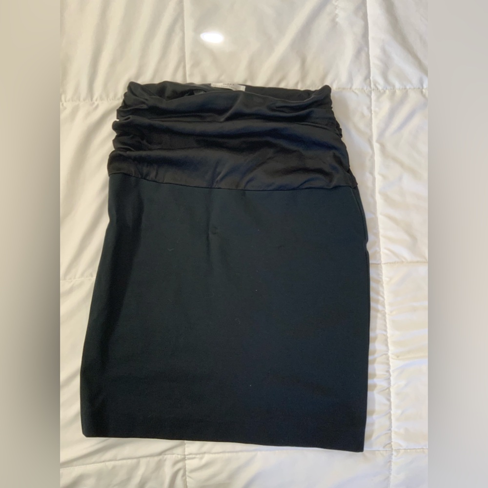 Women black skirt by Gunex for Brunello Cucinbelli, size 8